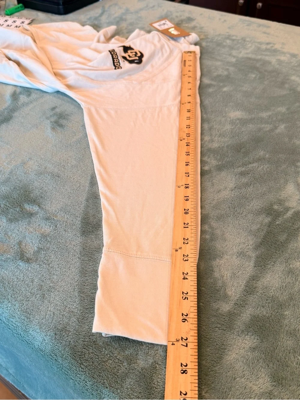 NWT Colorado Buffaloes Youth Small 4/6 Long Sleeve Tee Cream NCAA